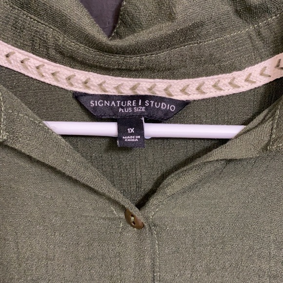 Plus Size Green Shirt - Picture 2 of 3